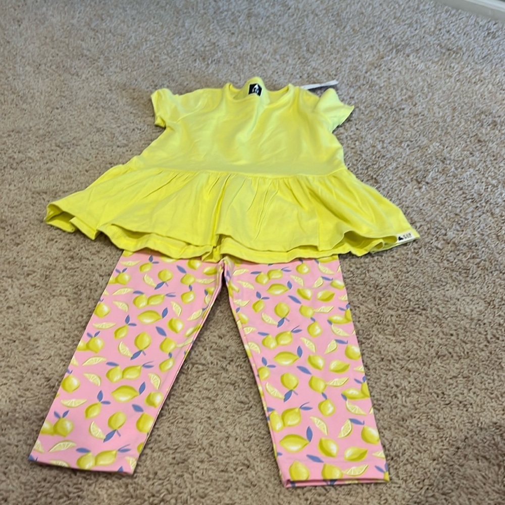 NWT lemon capri and top.  Gap, Size 4T